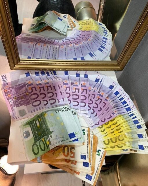 500 Euro Bills